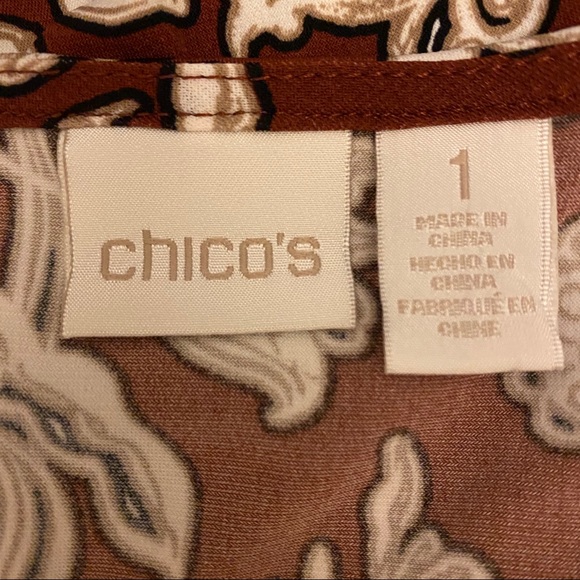 CHICO’S Twist Front Keyhole Scrolls 3/4 Sleeve Top - Picture 8 of 9